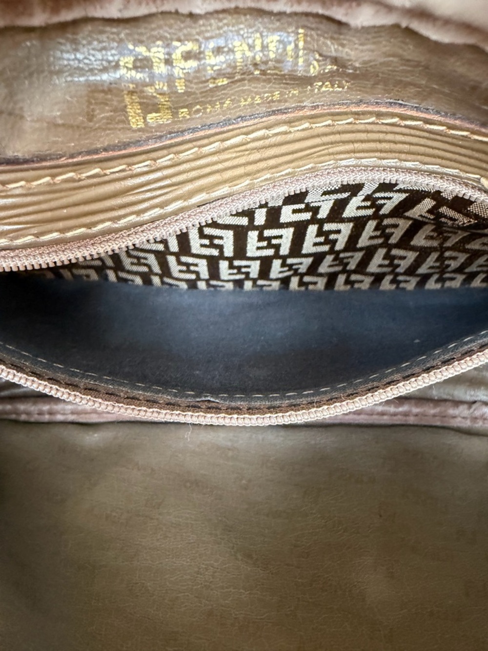 Fendi Zucca monogram crossbody/shoulder bag. Comes with COA and Fendi dust bag. - Picture 14 of 17